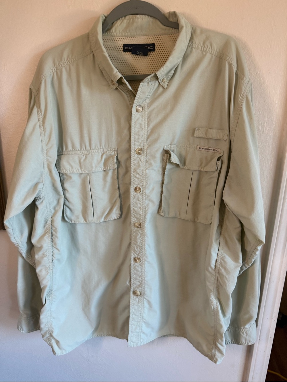 Exofficio Men’s Lightweight Button-Down Shirt Jacket in Sage Green